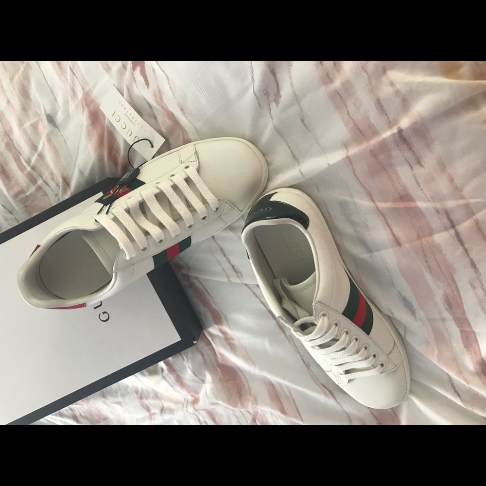 Gucci Ace Sneakers Women’s Size 7 NEW